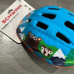 Brand new Schwinn helmet (Kids)